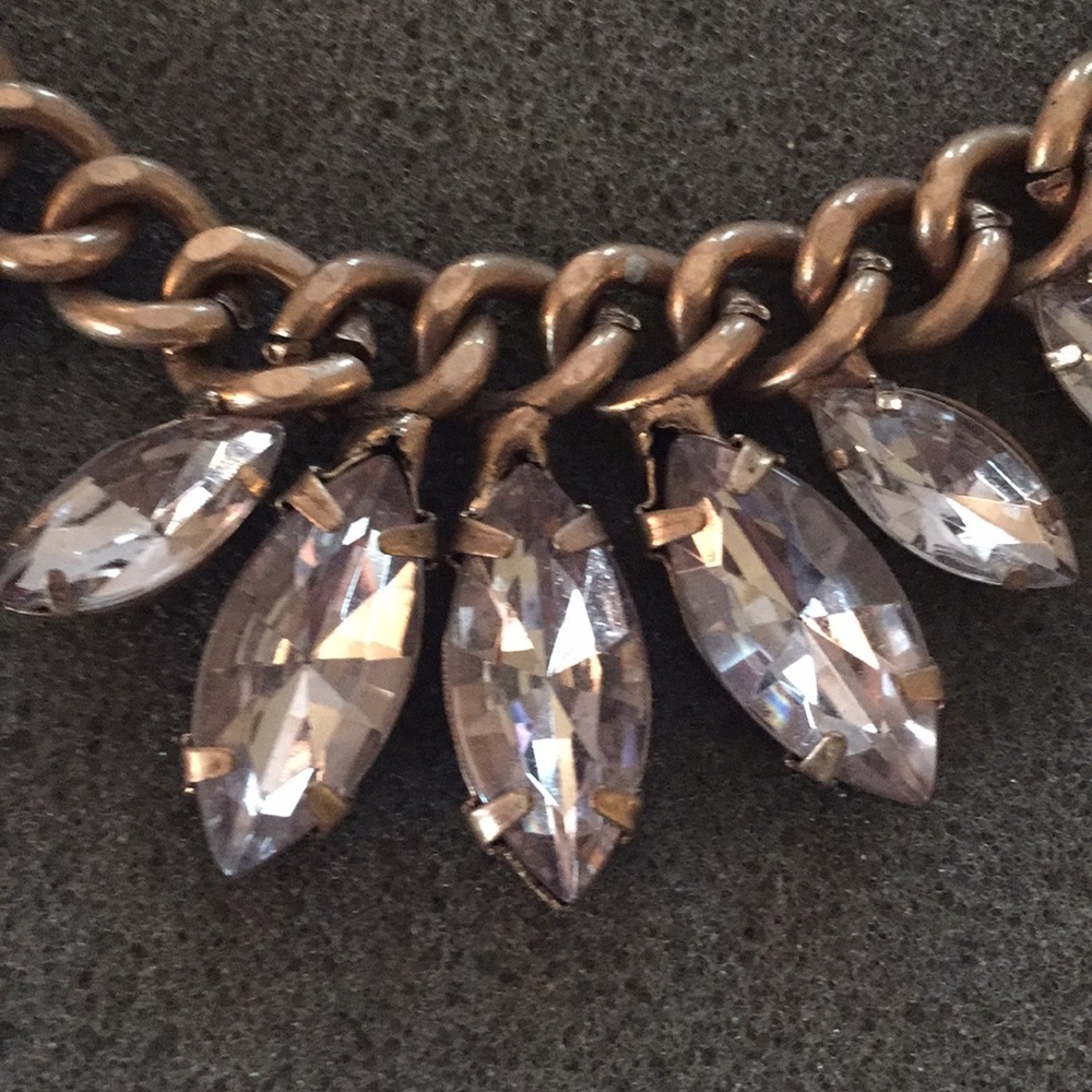 2 Interchangeable Necklaces - Picture 5 of 13